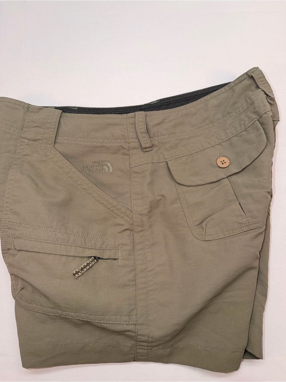The North Face Olive Green Hiking Cargo Shorts Women’s Size 8 - Picture 12 of 12